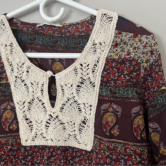 Grifflin Paris Boho Crochet Top Medium Patchwork Paisley Floral Peasant Festival - Picture 2 of 10